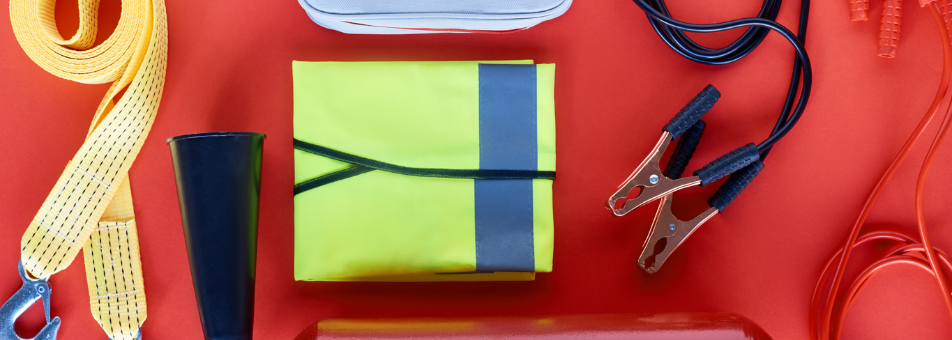 Essential Safety Gear Every Car Owner Must-Have in the UAE Essential Safety Gear Every Car Owner Must-Have in the UAE