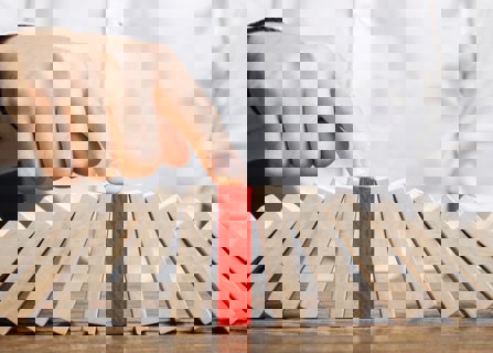 internal and external risks faced by businesses- Gargash Insurance brokers- business insurance- UAE